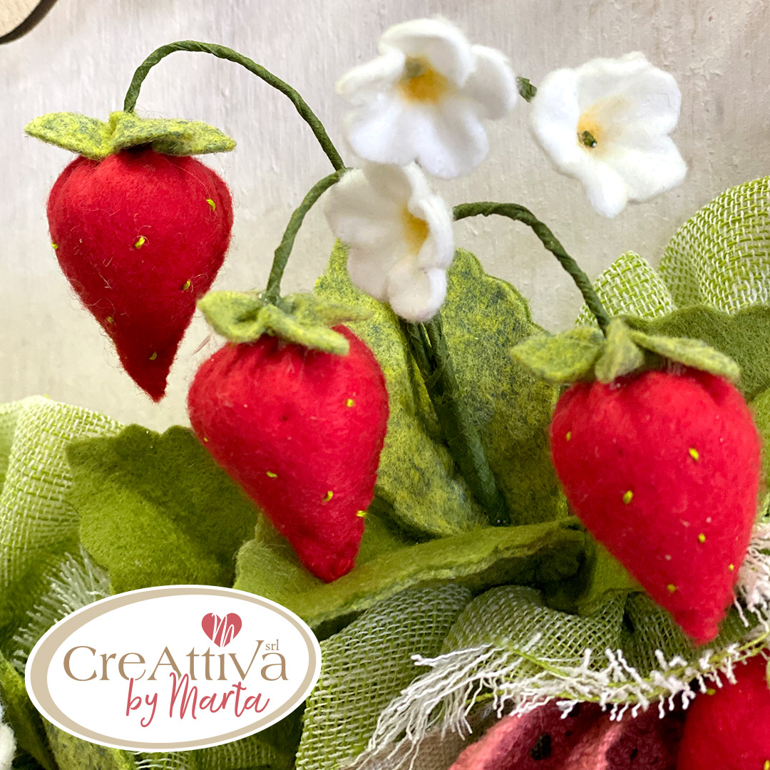 KIT GHIRLANDA WELCOME CON FRAGOLE IN PANNOLENCI MORBIDOSO - CRKIT28400 - immagine 4