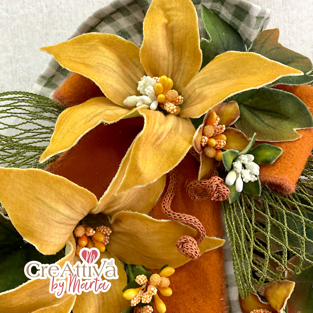 KIT GHIRLANDA CORTECCIA CON PANNOLENCI MORBIDOSO STAMPATO DECO I FIORI DI ZUCCA - CRKIT417 - immagine 4