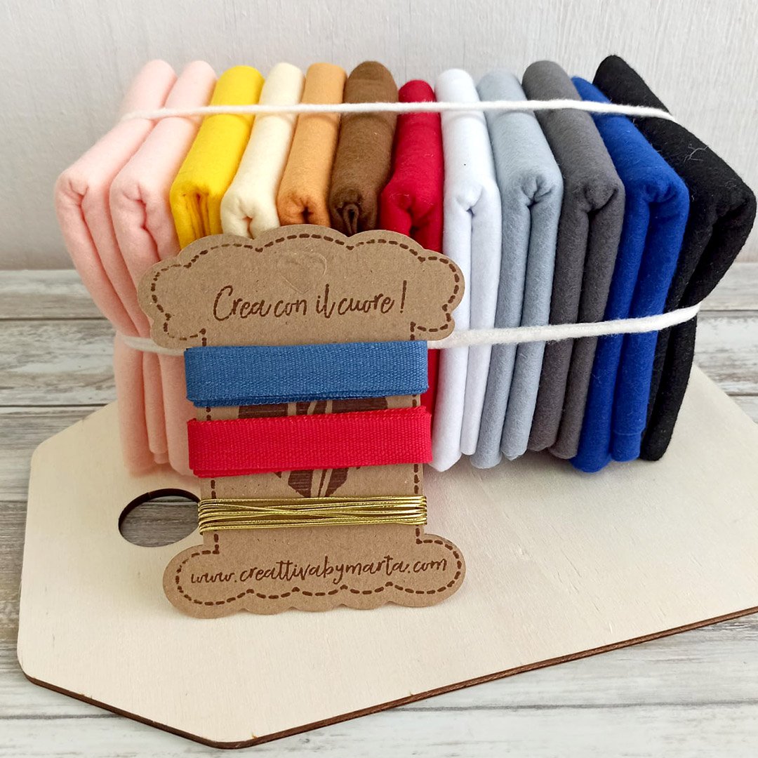 set 12 pannolenci morbidoso super eroi con tag legno omaggio