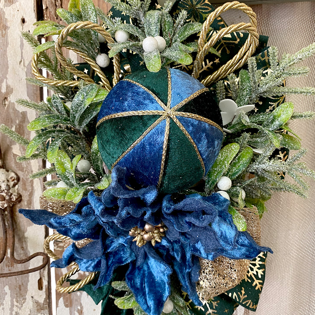 ghirlanda ovale crafty twist con stella di natale e sfera in velluto crkit530