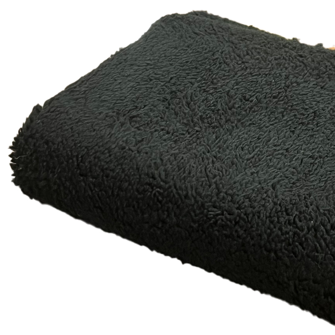 Asciugamano nero in cotone morbido