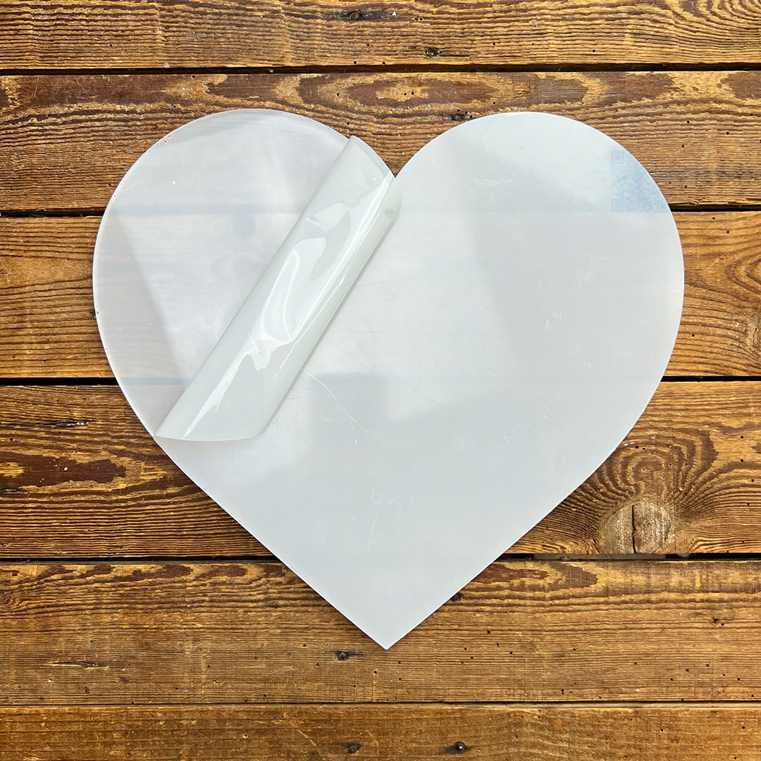 CUORE LASERATO IN PLEXIGLAS SPESSORE 5MM – CRPLX001