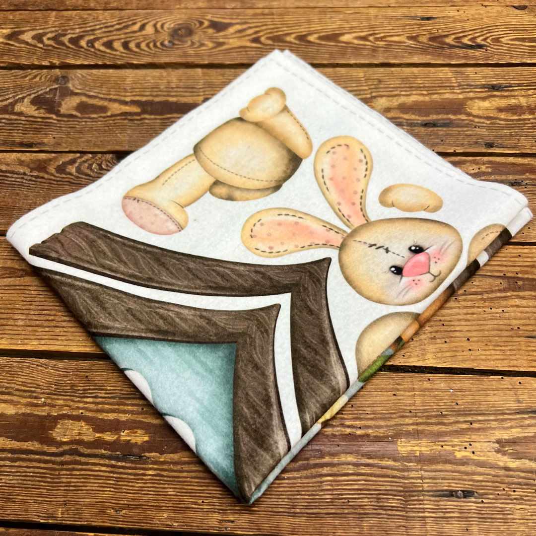 PANNOLENCI MORBIDOSO CASETTA COUNTRY CON CONIGLIETTO 50×45CM – CRPMS200