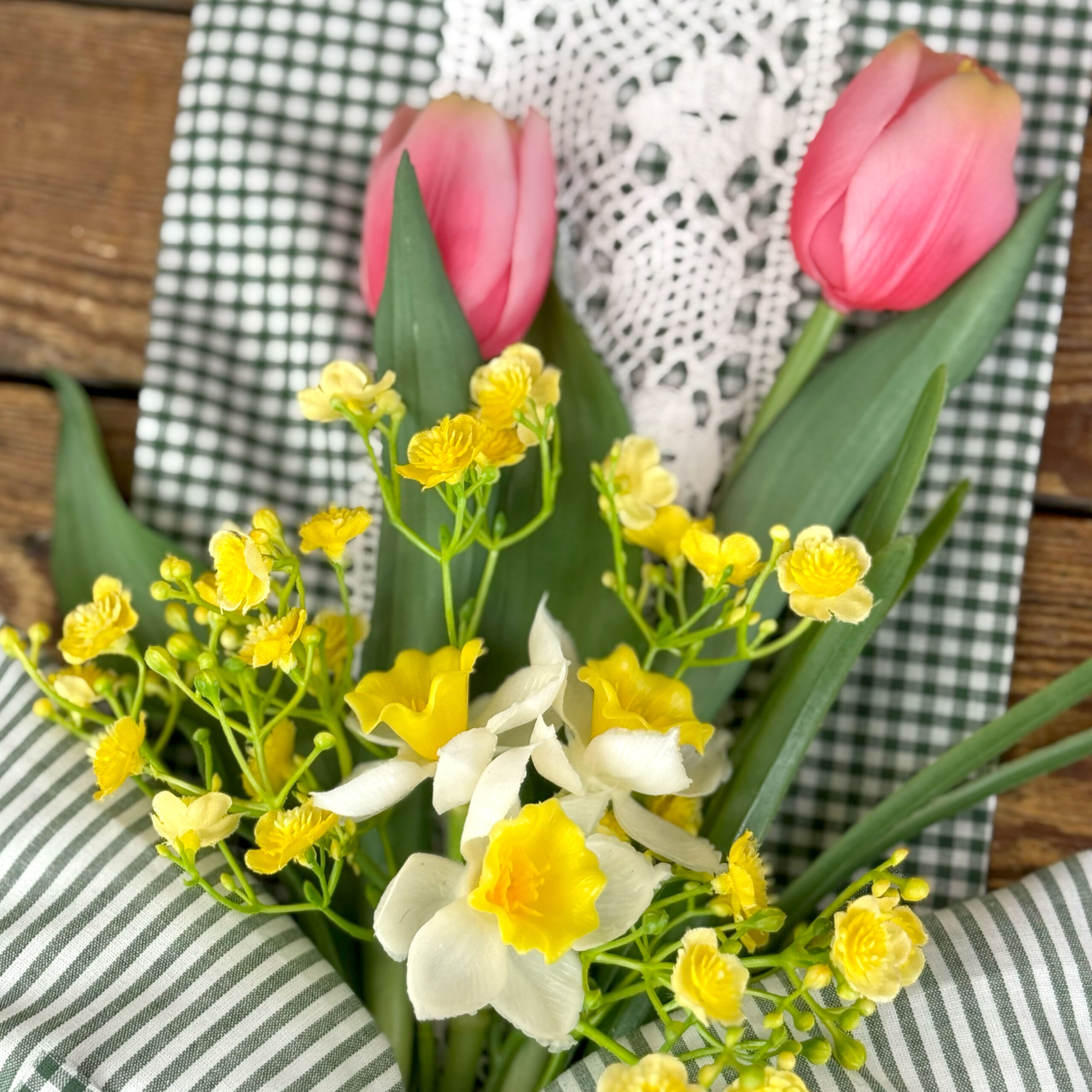 kit fiocco qua e la texil country con tulipani natural topuch crkit625