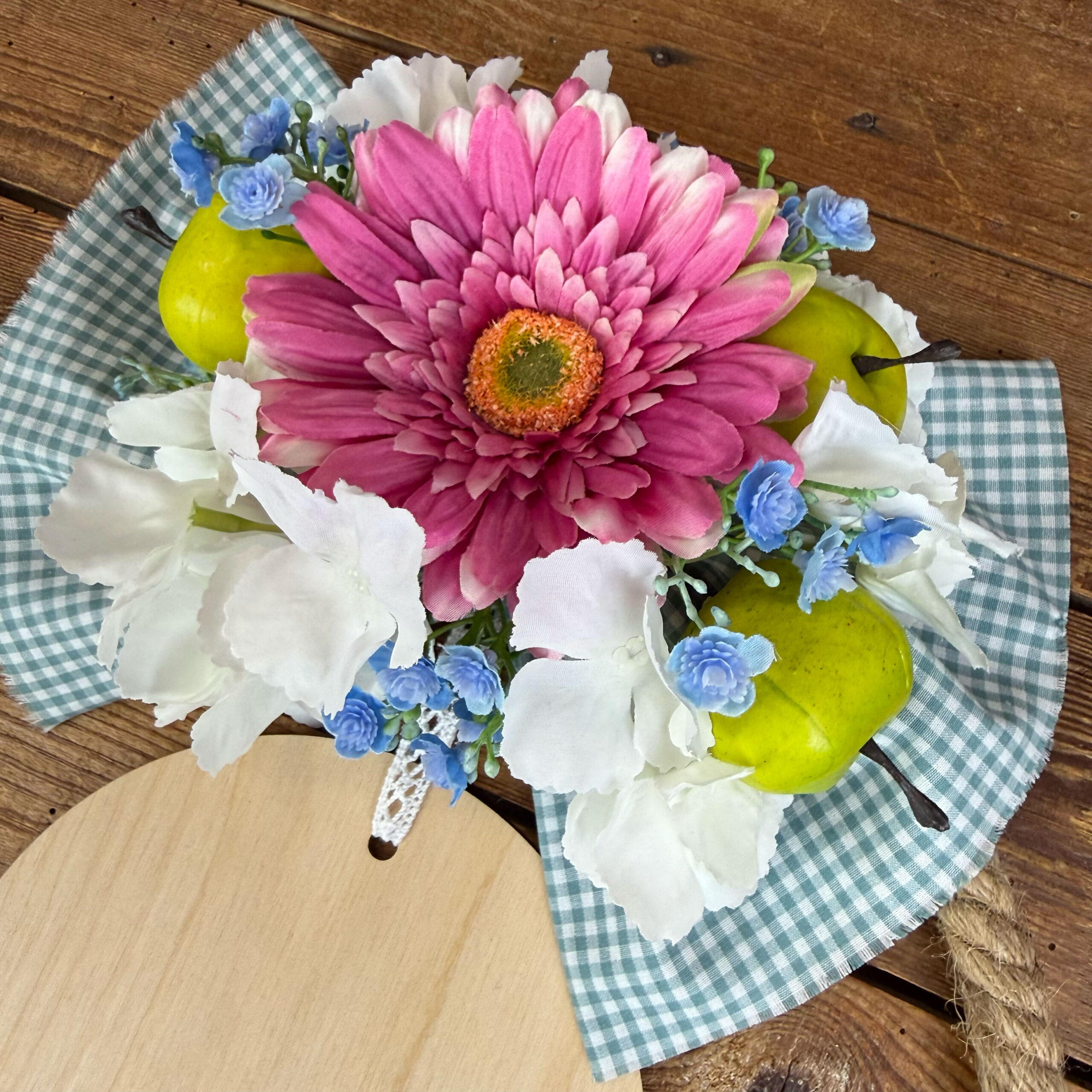 kit ghirlanda corda con gerbera e mele – crkit629