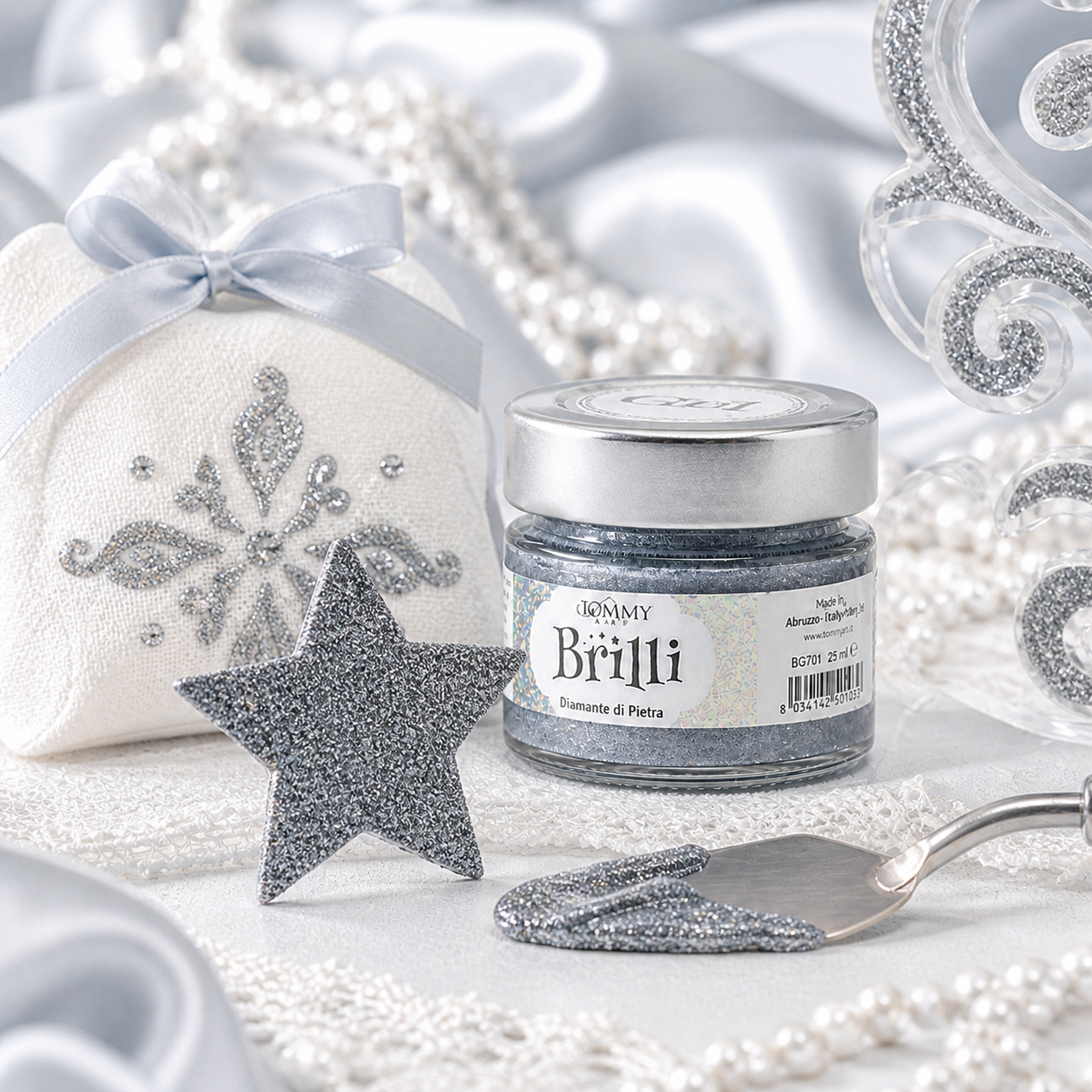 Barattolo glitter argento con decorazioni natalizie eleganti