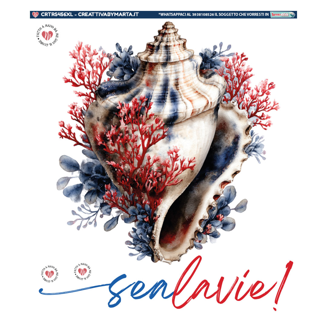 Conchiglia marina con coralli rossi e foglie blu