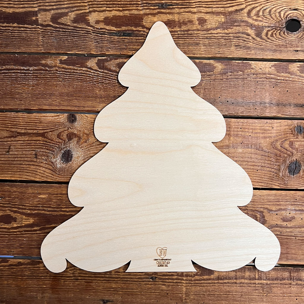 Sagoma di albero di Natale in legno chiaro